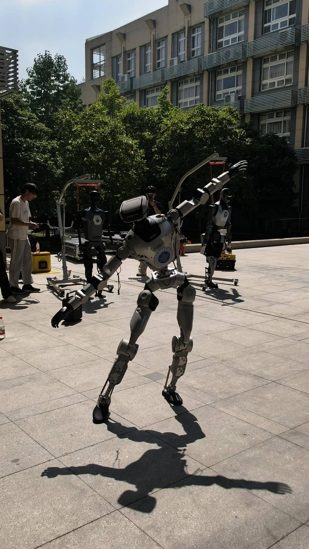 微信图片_20250904181457_14_374.jpg